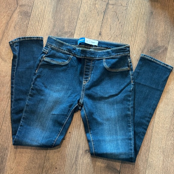 Old Navy Skinny Jeans - Picture 3 of 3